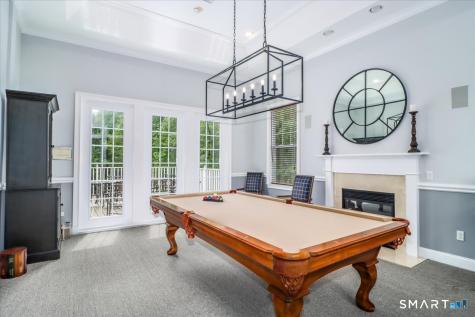 16 Franklin Court Newtown CT 06470