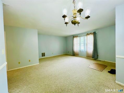 409 Glendale Avenue Bridgeport CT 06606