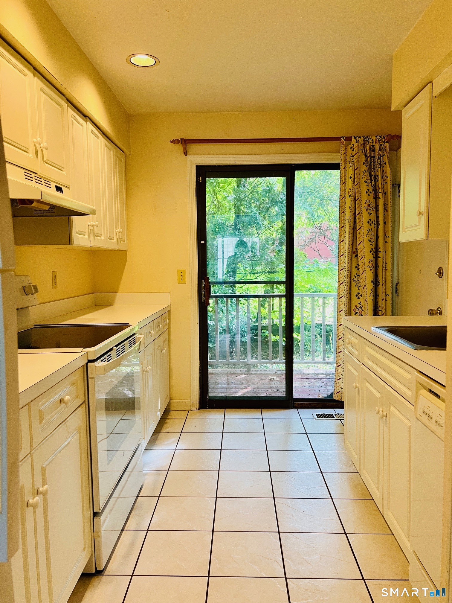 409 Glendale Avenue Bridgeport CT 06606