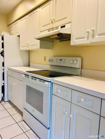 409 Glendale Avenue Bridgeport CT 06606