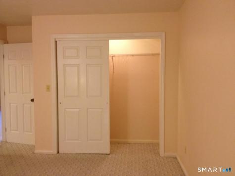 409 Glendale Avenue Bridgeport CT 06606