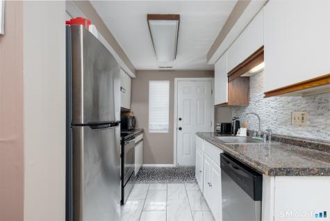 3221 East Main Street Waterbury CT 06705