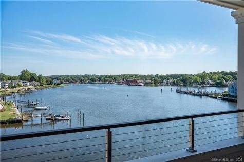 22 West Main Street Groton CT 06355
