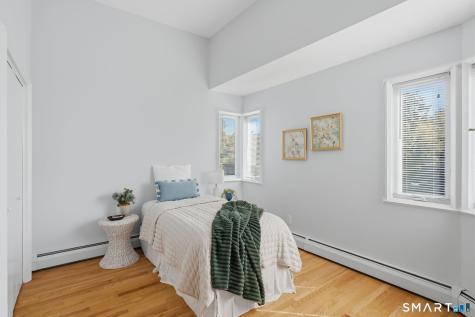 11 Byrne Court Farmington CT 06032