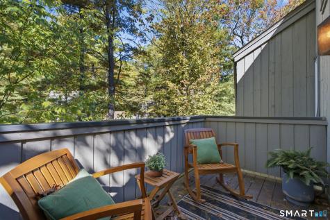 11 Byrne Court Farmington CT 06032