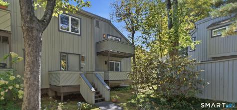 11 Byrne Court Farmington CT 06032