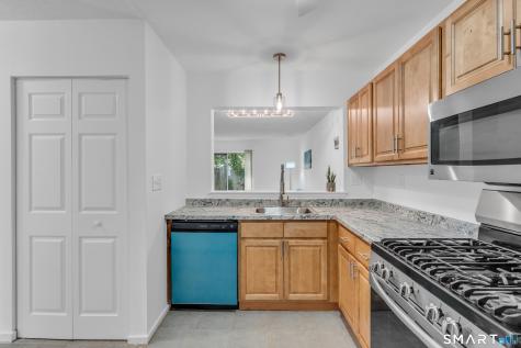 60 Coleman Street East Haven CT 06512
