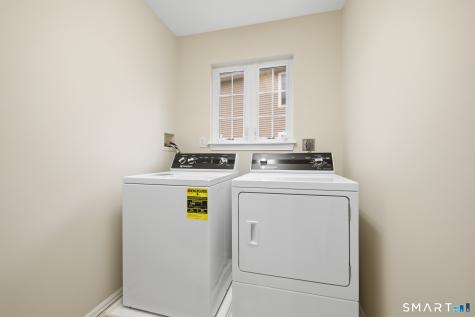 40 Fitch Meadow Lane South Windsor CT 06074