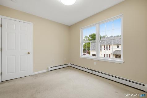40 Fitch Meadow Lane South Windsor CT 06074