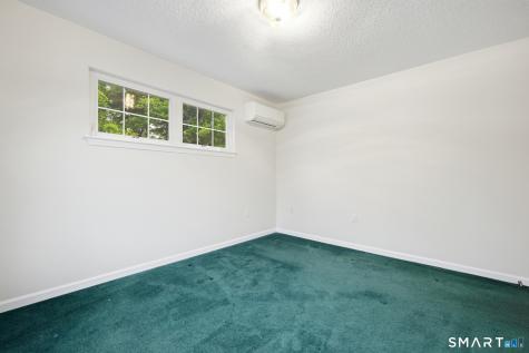 40 Fitch Meadow Lane South Windsor CT 06074