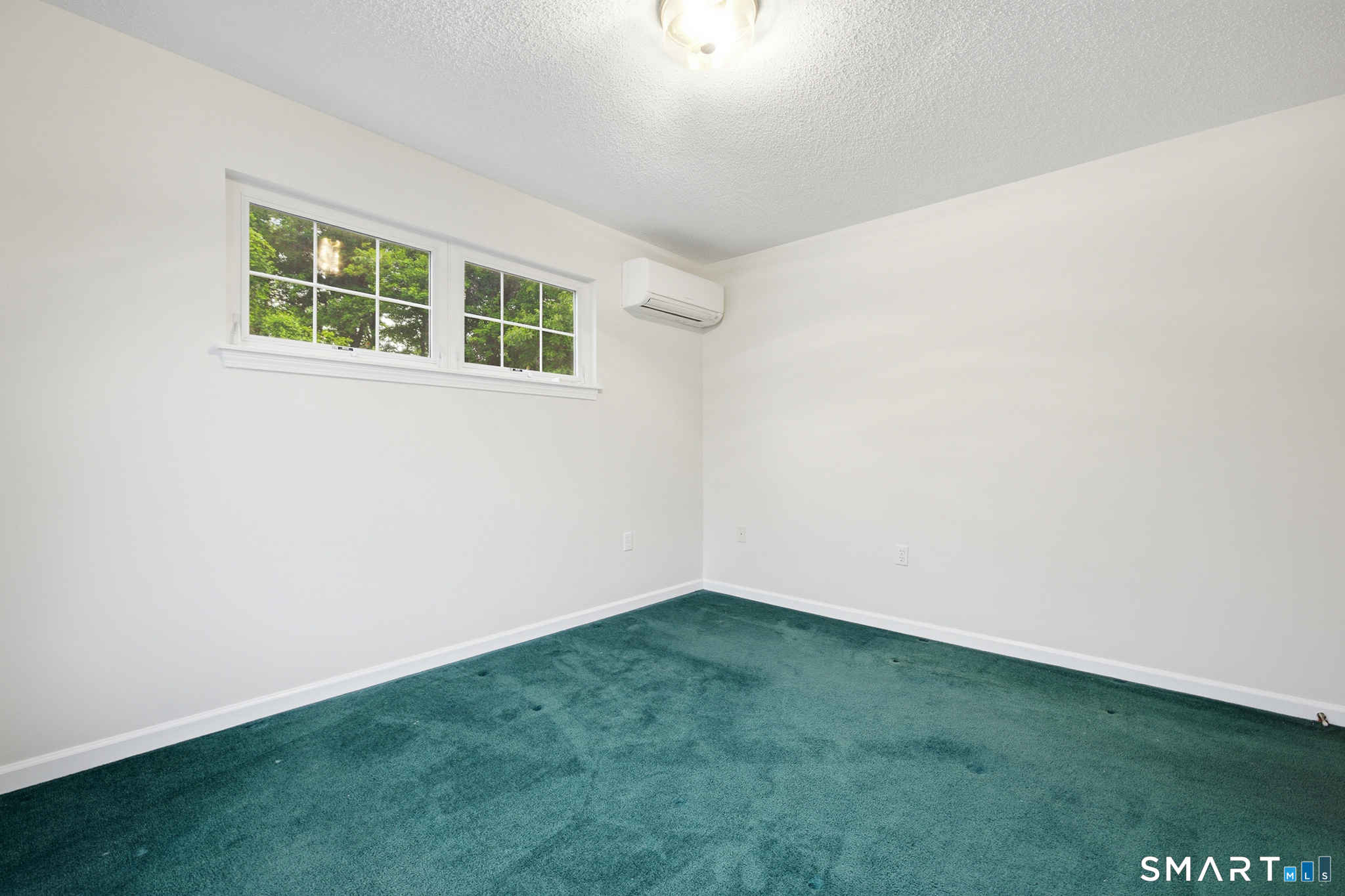 40 Fitch Meadow Lane South Windsor CT 06074