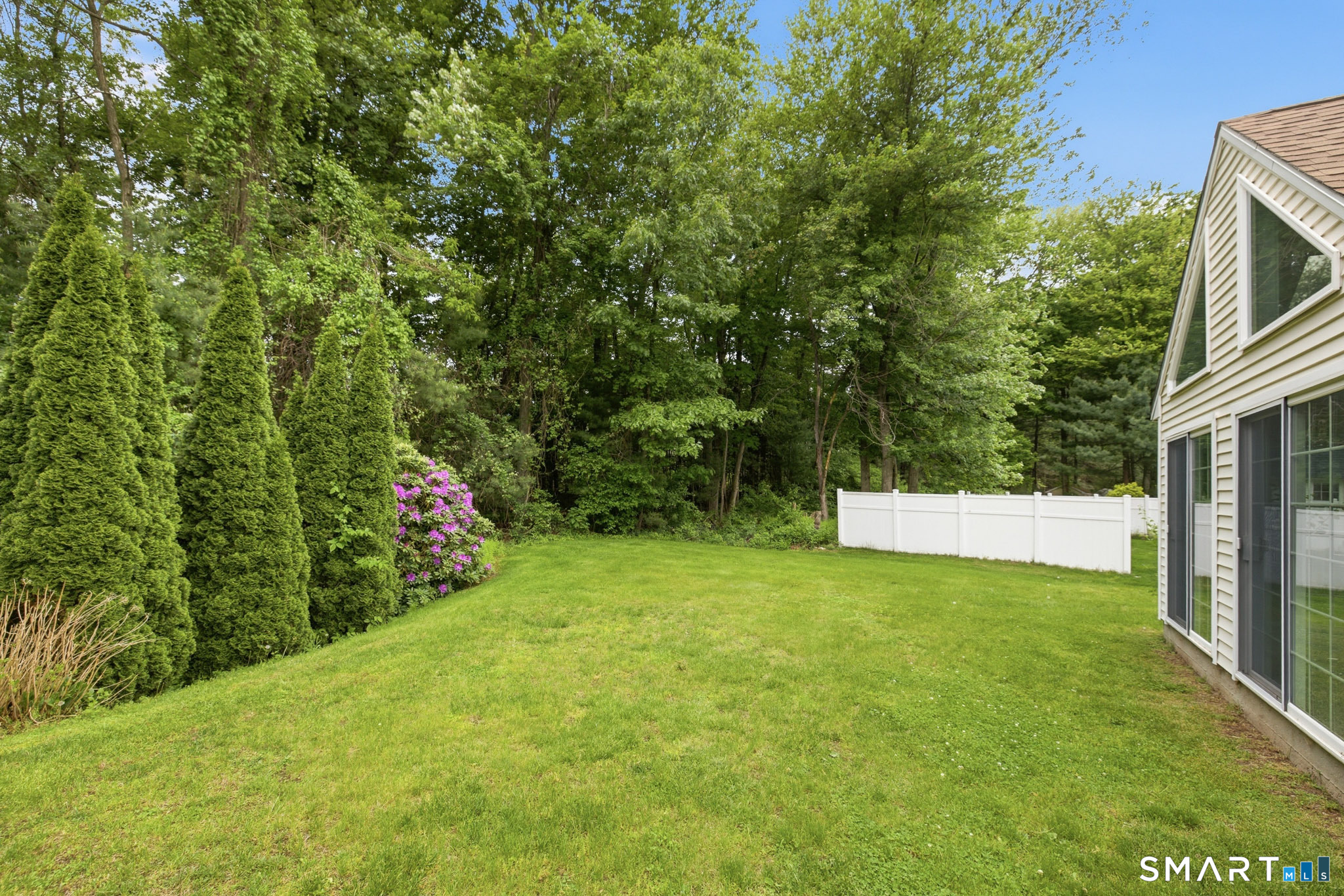 40 Fitch Meadow Lane South Windsor CT 06074