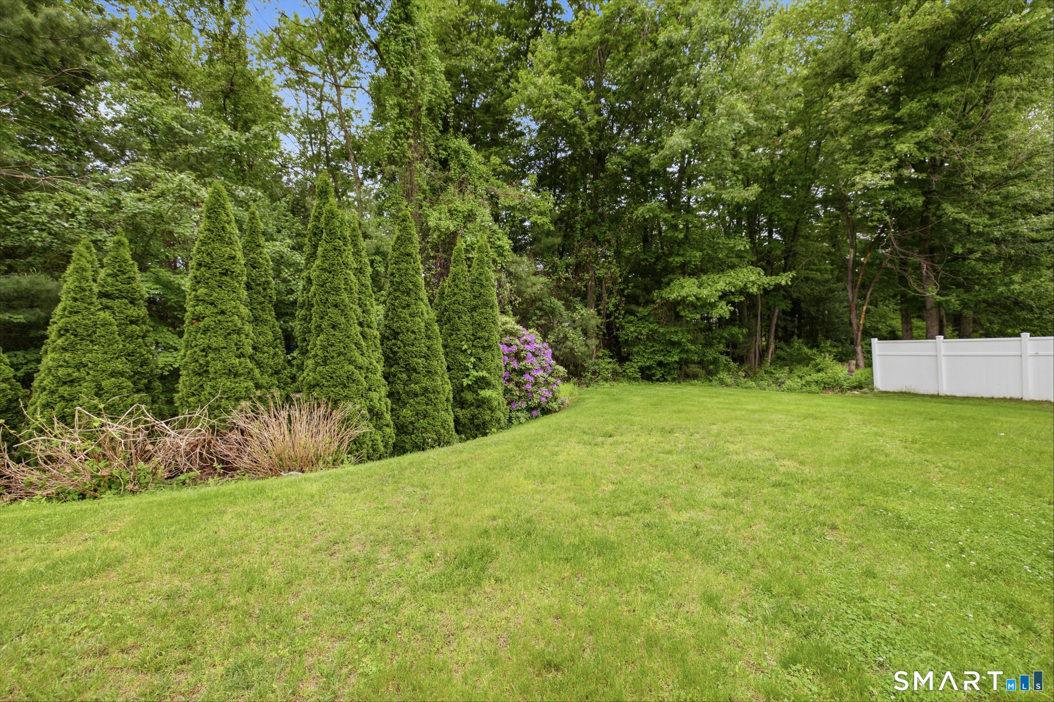 40 Fitch Meadow Lane South Windsor CT 06074