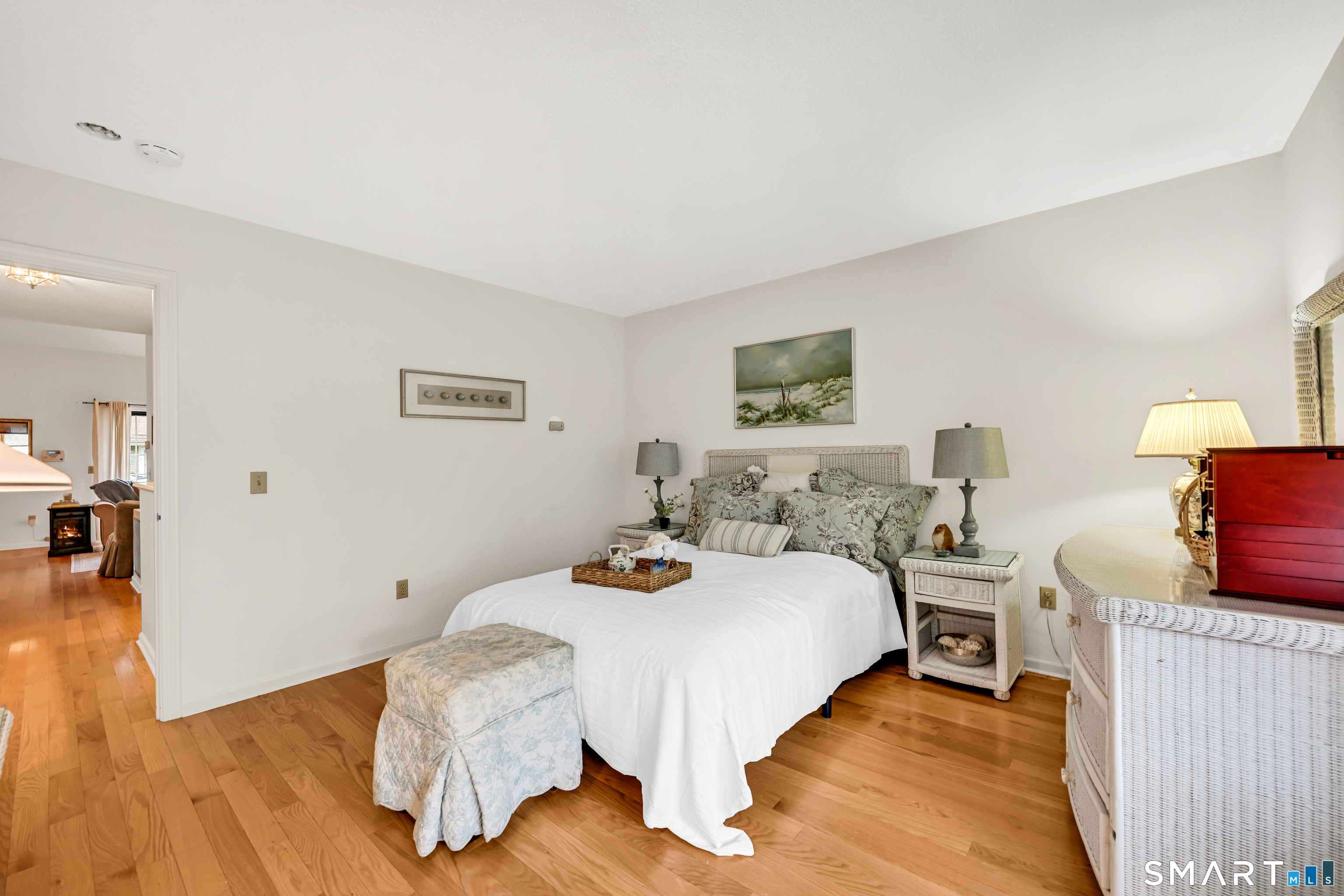 402 Lakeview Drive Southington CT 06489