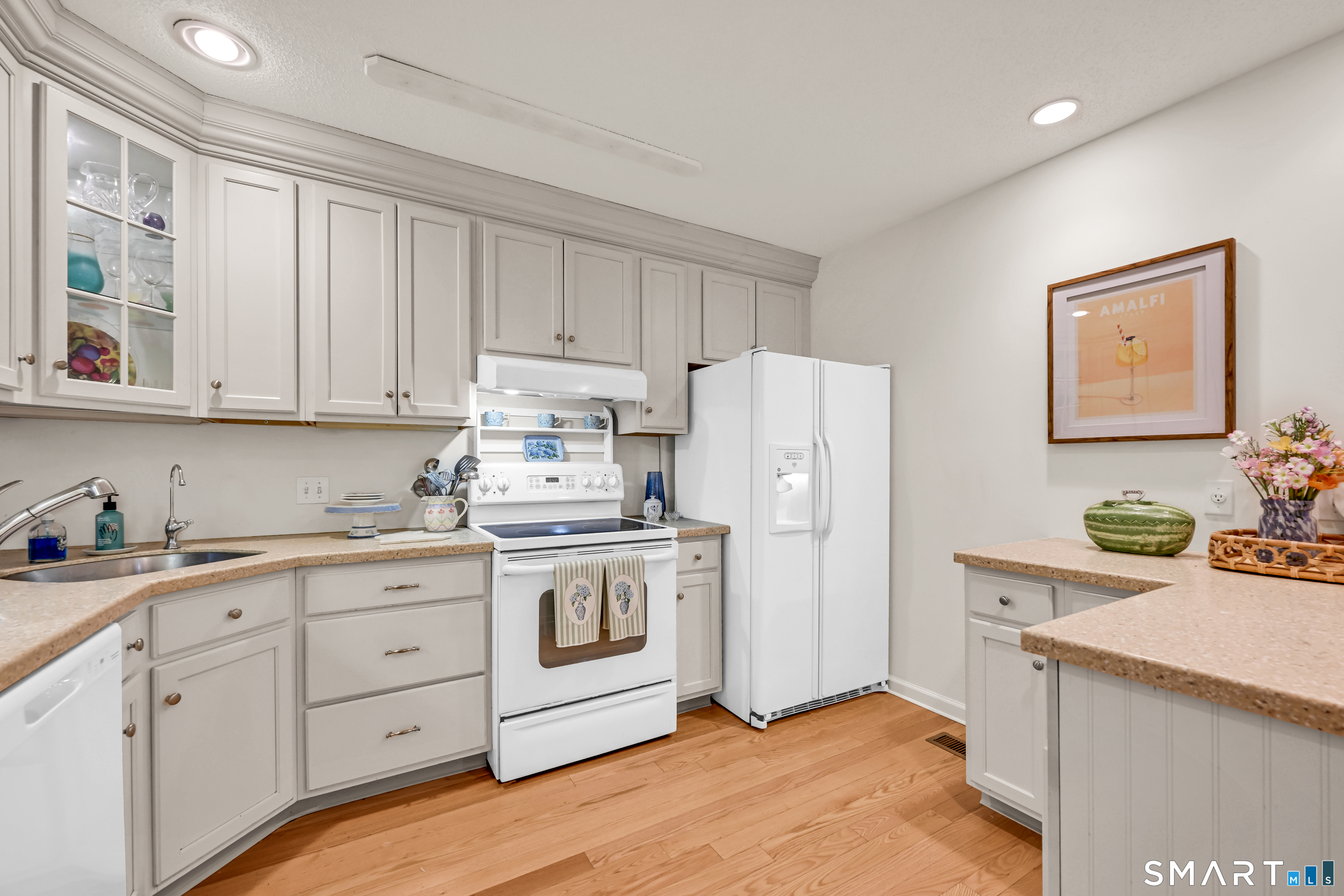 402 Lakeview Drive Southington CT 06489