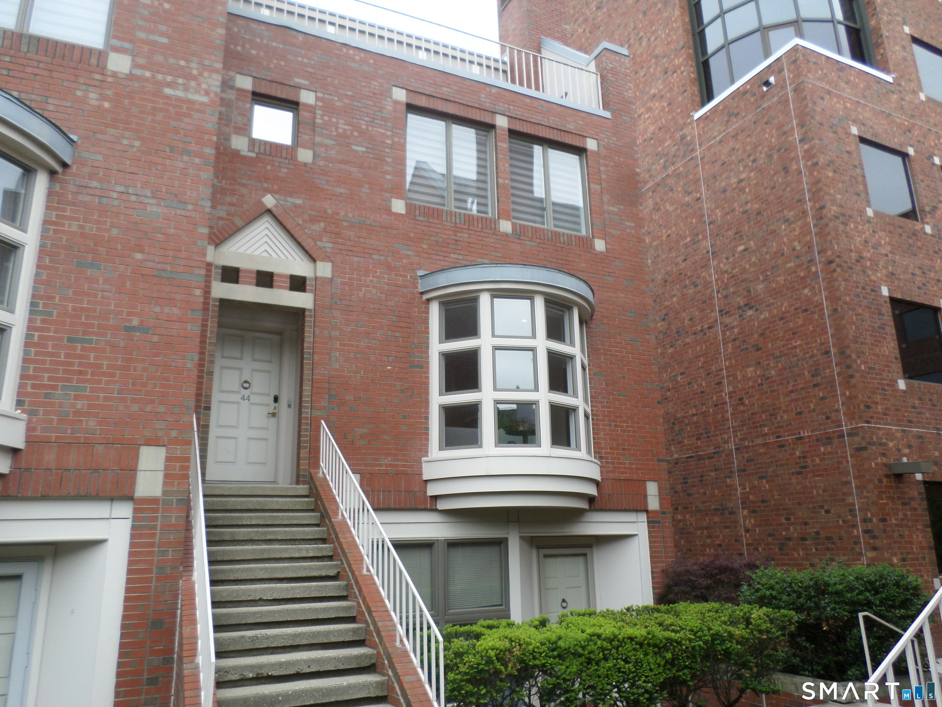 44 Temple Court New Haven CT 06510