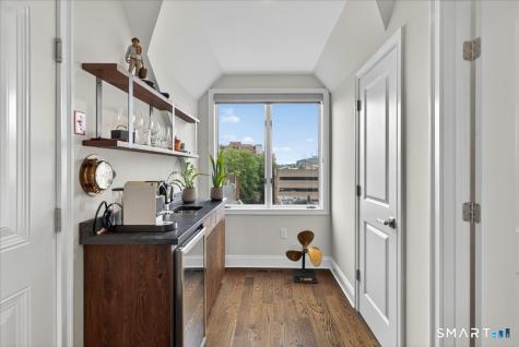 44 Temple Court New Haven CT 06510