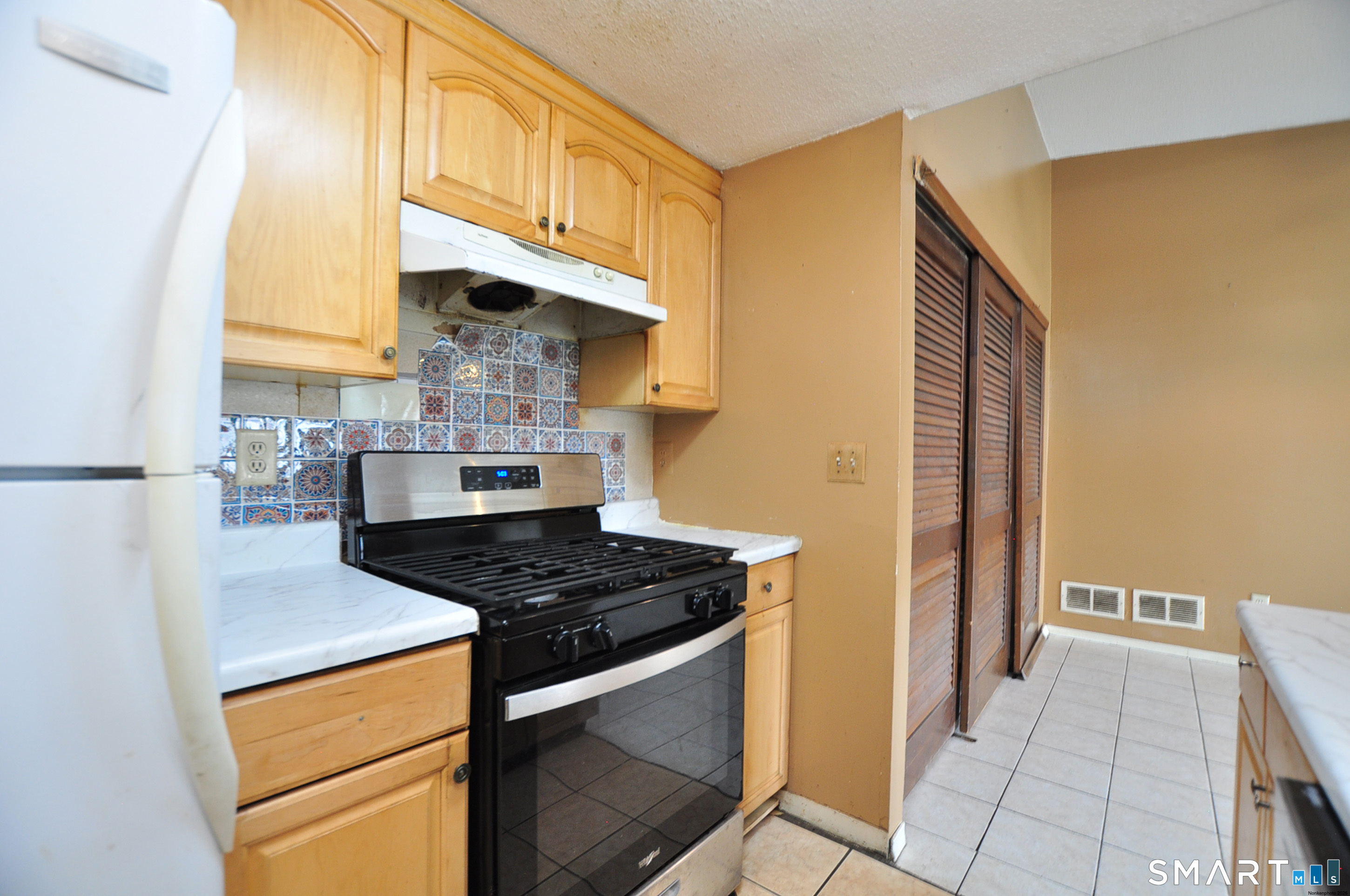 64 Little Oak Lane Rocky Hill CT 06067