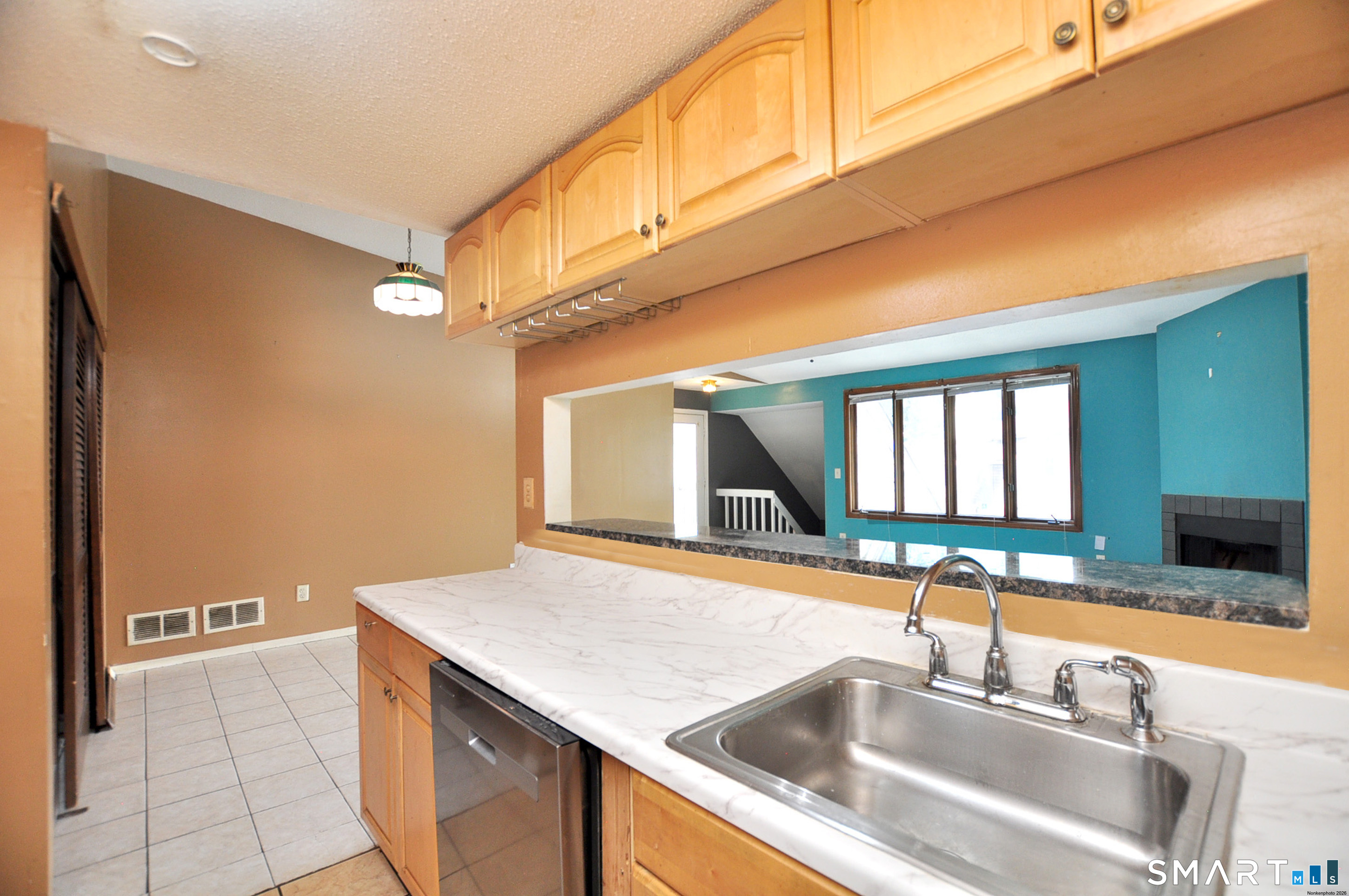 64 Little Oak Lane Rocky Hill CT 06067