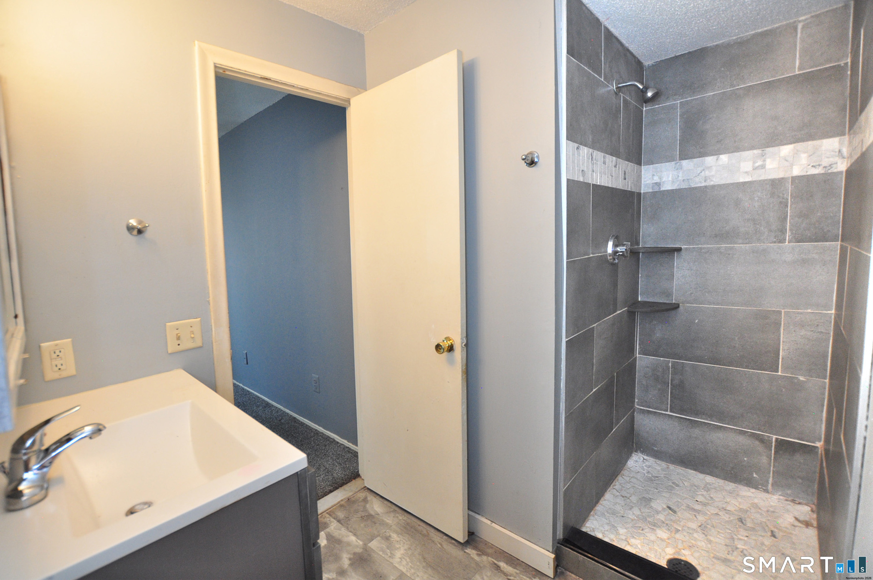 64 Little Oak Lane Rocky Hill CT 06067