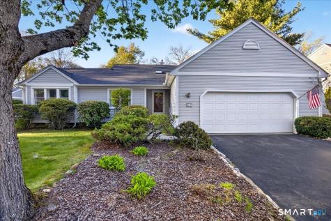 17 Canterbury Road Hamden CT 06514