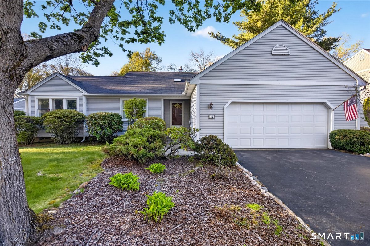 17 Canterbury Road Hamden CT 06514