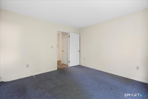 17 Canterbury Road Hamden CT 06514