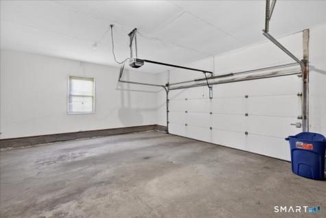 17 Canterbury Road Hamden CT 06514