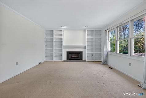 17 Canterbury Road Hamden CT 06514