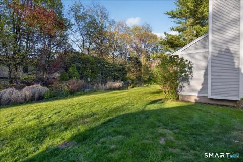 17 Canterbury Road Hamden CT 06514