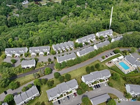 1104 Bradford Drive Danbury CT 06811