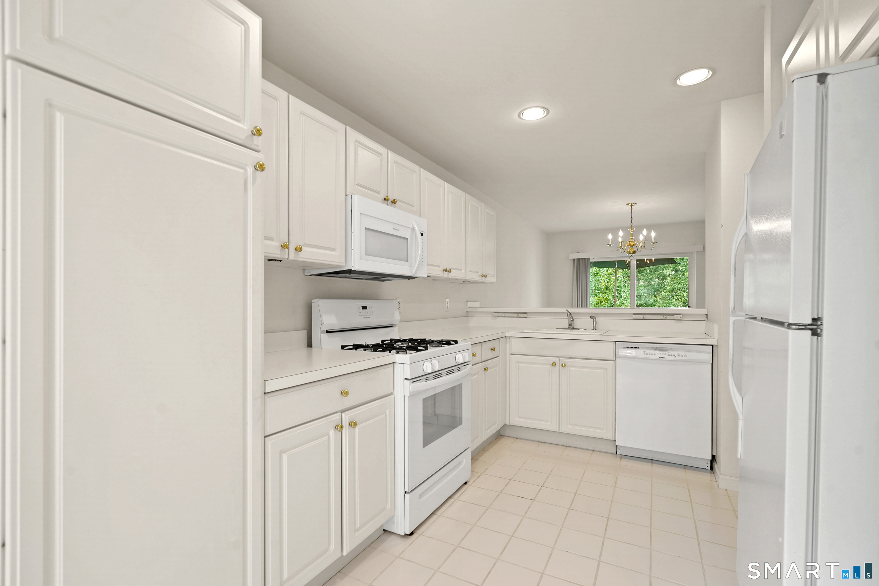 1104 Bradford Drive Danbury CT 06811