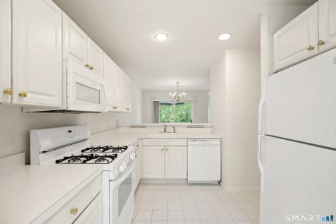 1104 Bradford Drive Danbury CT 06811