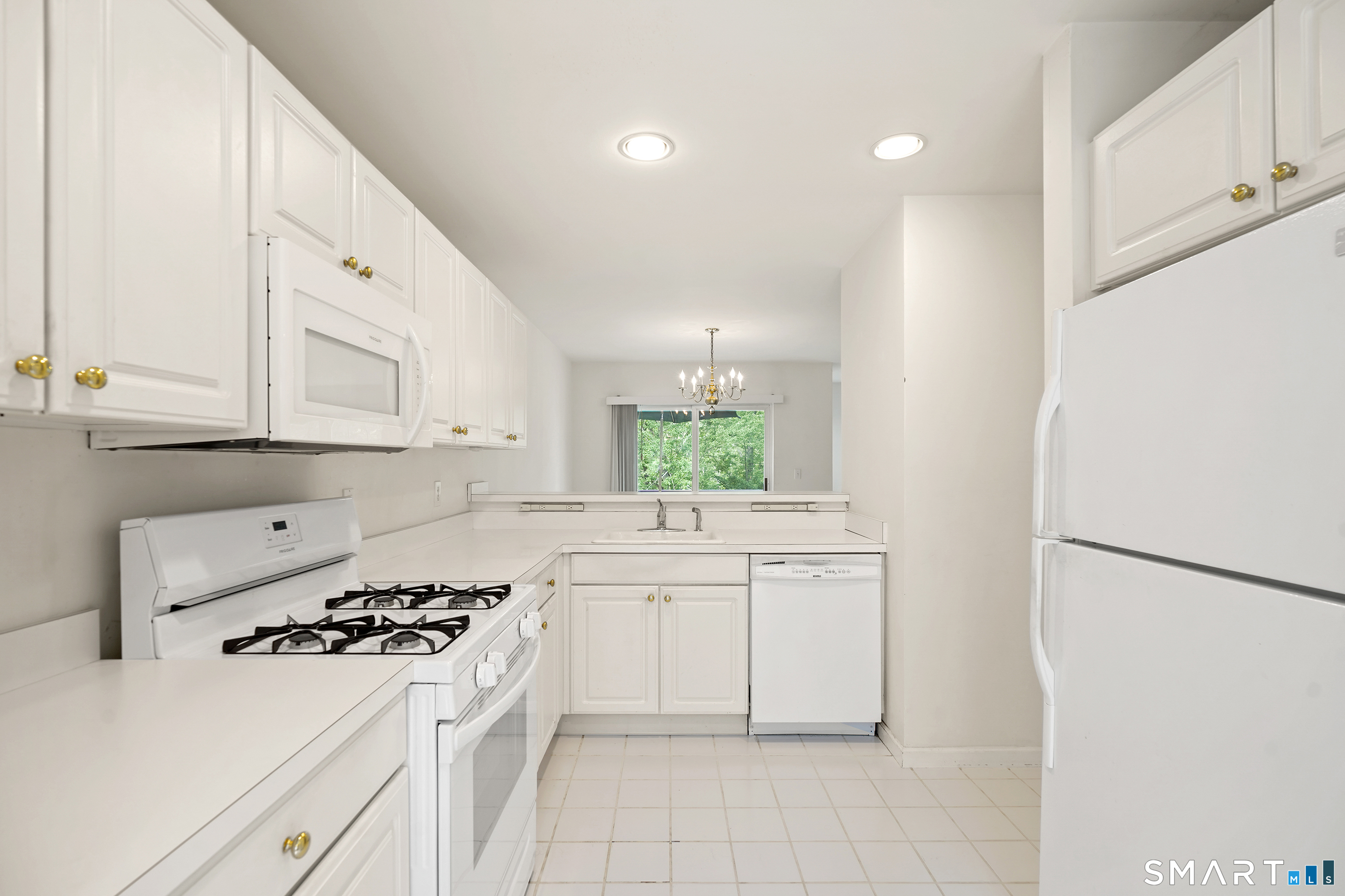 1104 Bradford Drive Danbury CT 06811