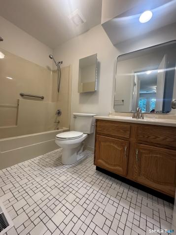 9 Woodhill Road Milford CT 06461