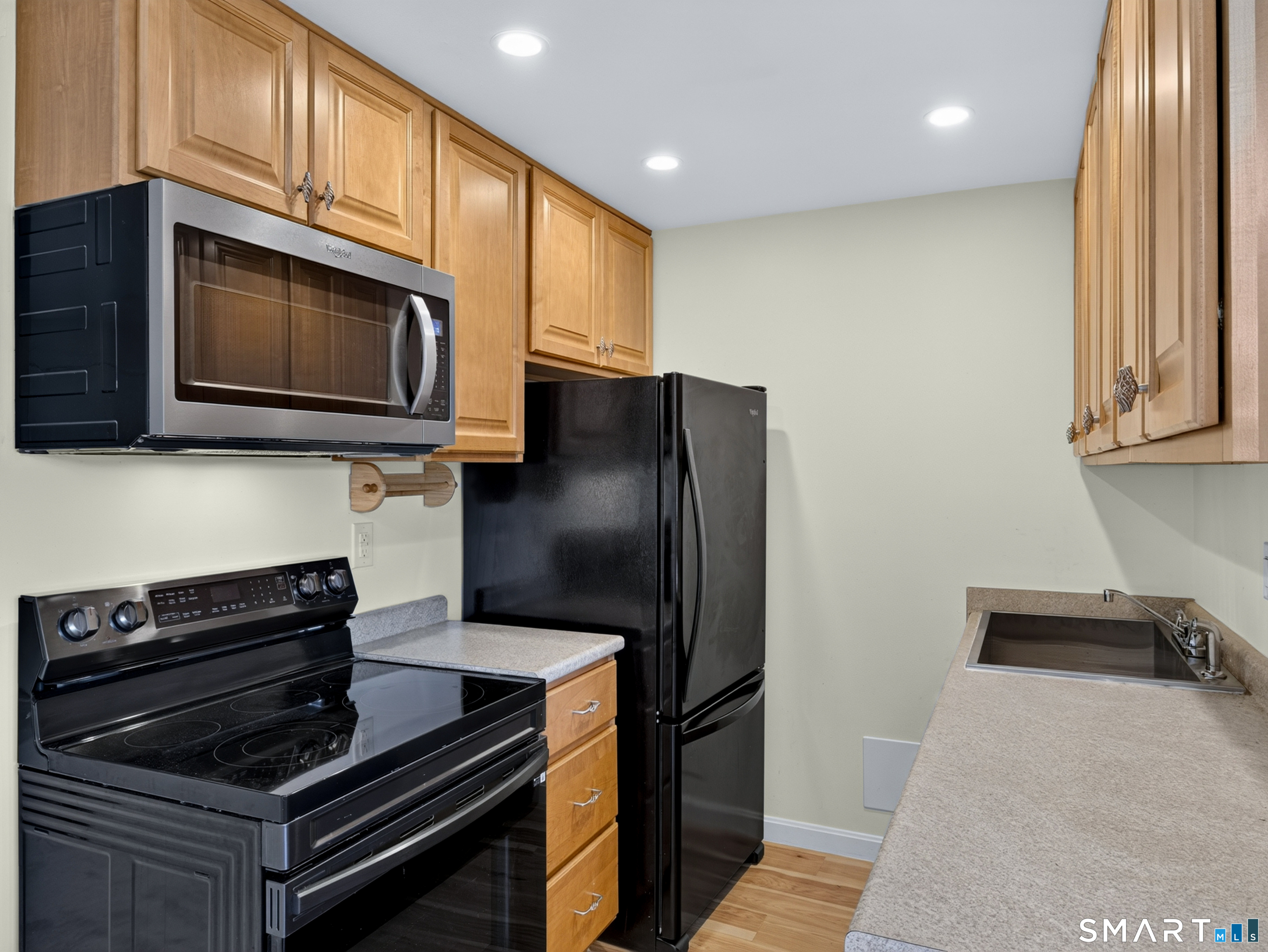 298 Meridian Street Groton CT 06340