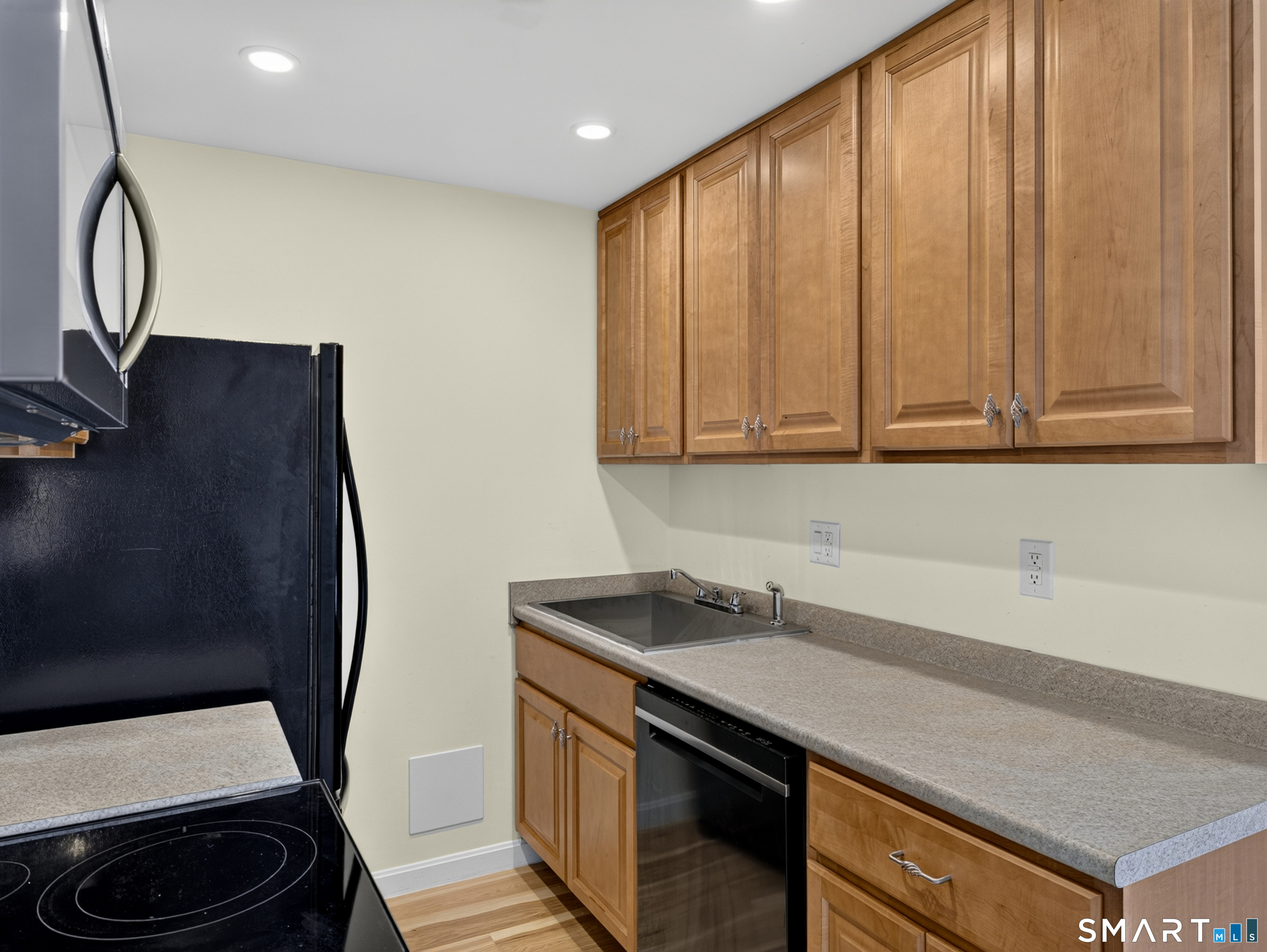 298 Meridian Street Groton CT 06340