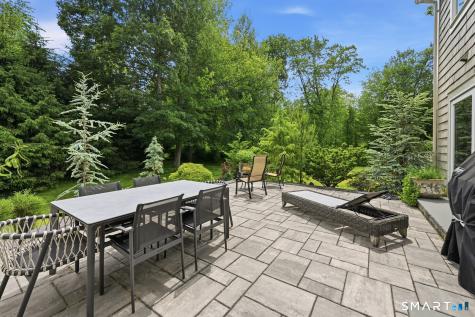 12 Boulevard Drive Danbury CT 06810