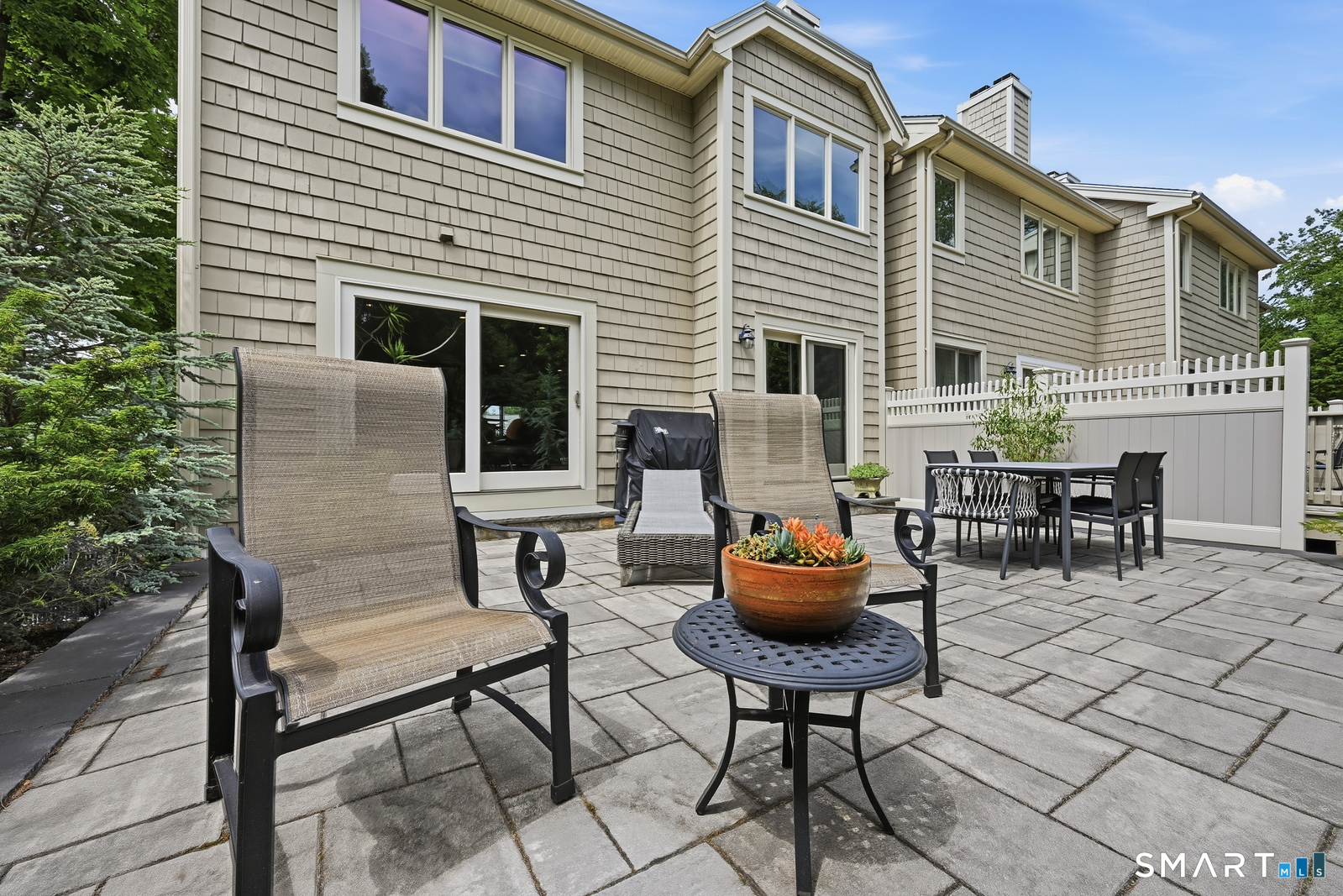 12 Boulevard Drive Danbury CT 06810