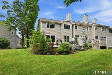 12 Boulevard Drive Danbury CT 06810
