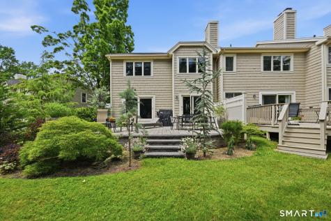 12 Boulevard Drive Danbury CT 06810