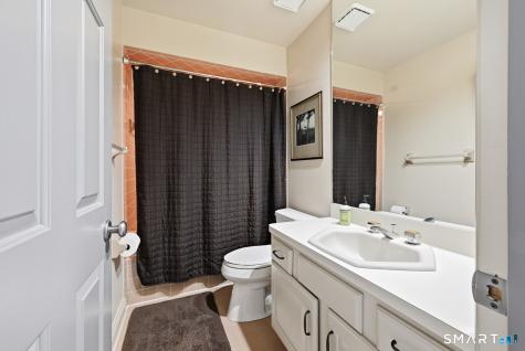 12 Boulevard Drive Danbury CT 06810