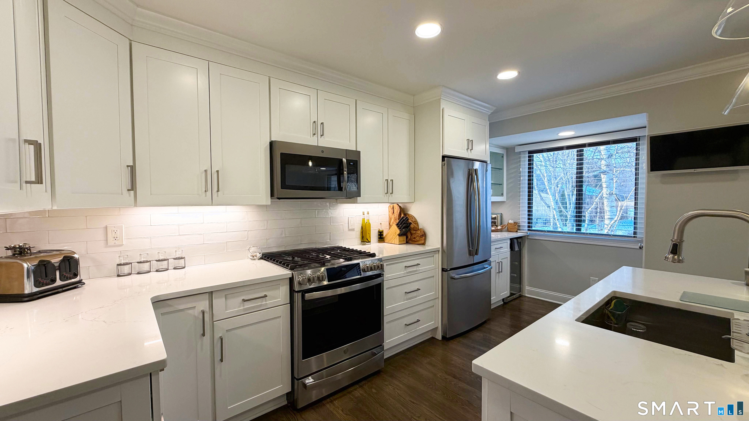 546 North Trail Stratford CT 06614