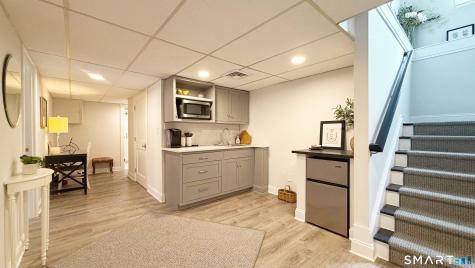 546 North Trail Stratford CT 06614