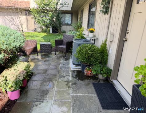 546 North Trail Stratford CT 06614