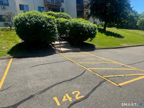 142 Woodland Drive Cromwell CT 06416