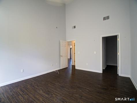 291 Silverbrook Road Orange CT 06477