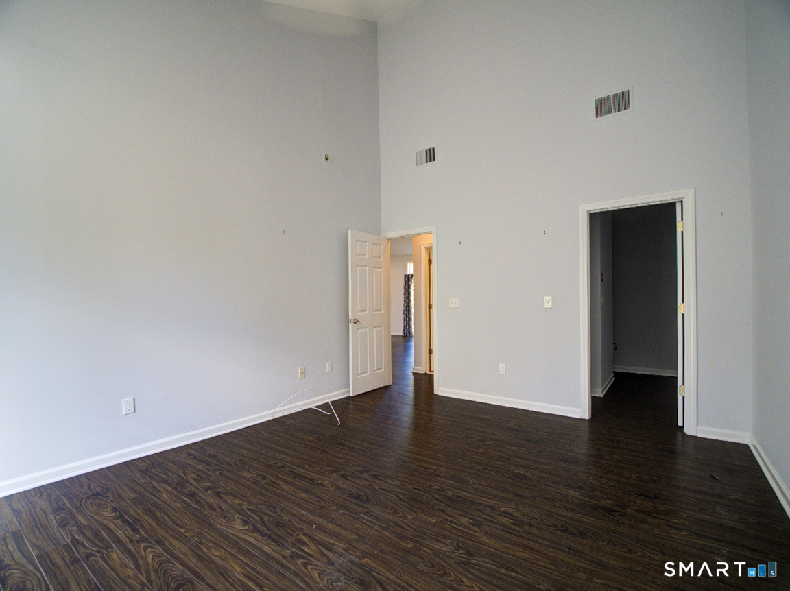 291 Silverbrook Road Orange CT 06477