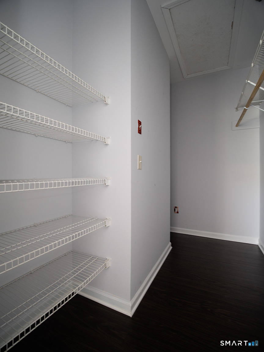 291 Silverbrook Road Orange CT 06477