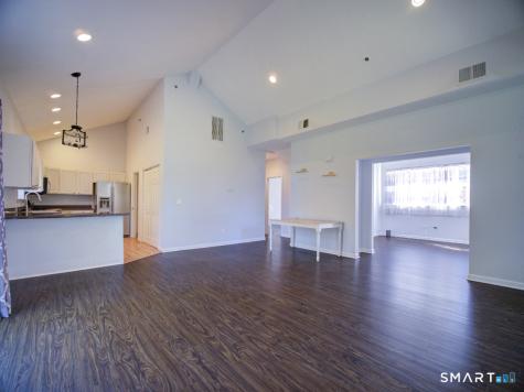 291 Silverbrook Road Orange CT 06477